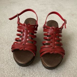Dorking Sandals NWOT